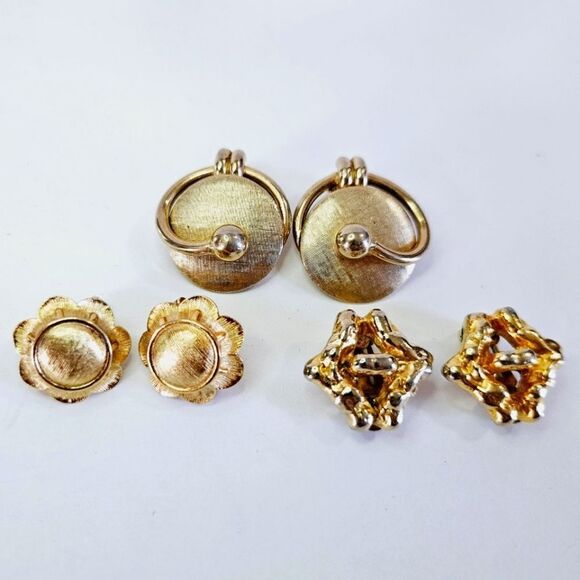 Vintage Lot of Three Sets Signed Gold Tone Clip On Earrings Marvella Monet E 86 - Picture 1 of 9